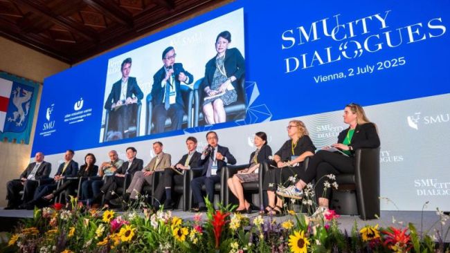 Global experts at SMU City Dialogues Vienna: Urban resilience requires trust, equity and ‘smart enough’ solutions